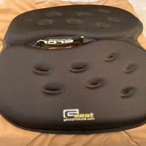 Gel cushion seat